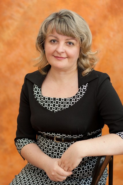 Костецкая Светлана Евгеньевна.